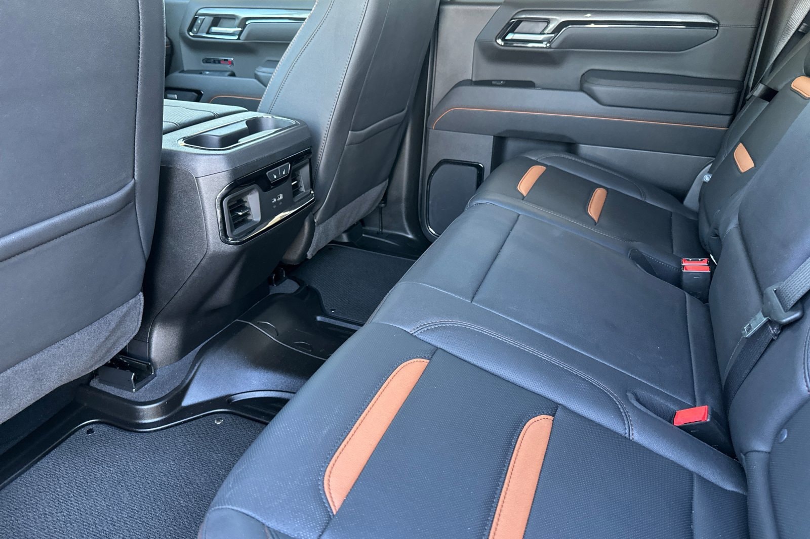 2025 GMC Sierra 1500 AT4 - Photo 13