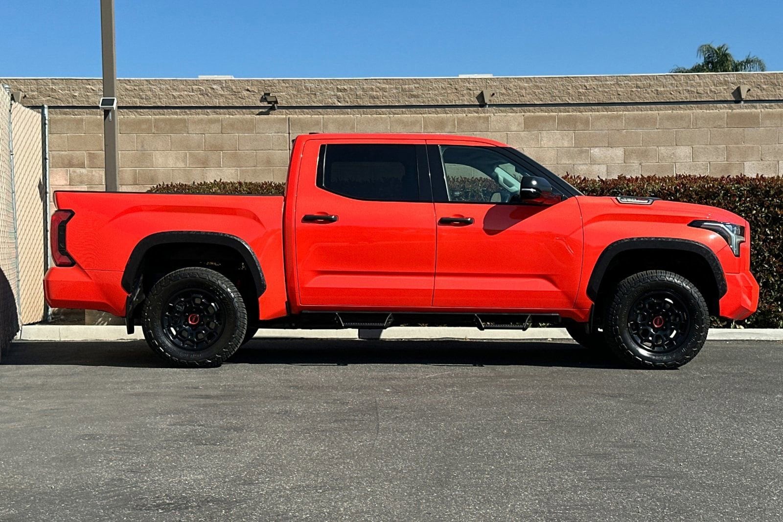 2023 Toyota Tundra 4WD TRD Pro Hybrid photo 2