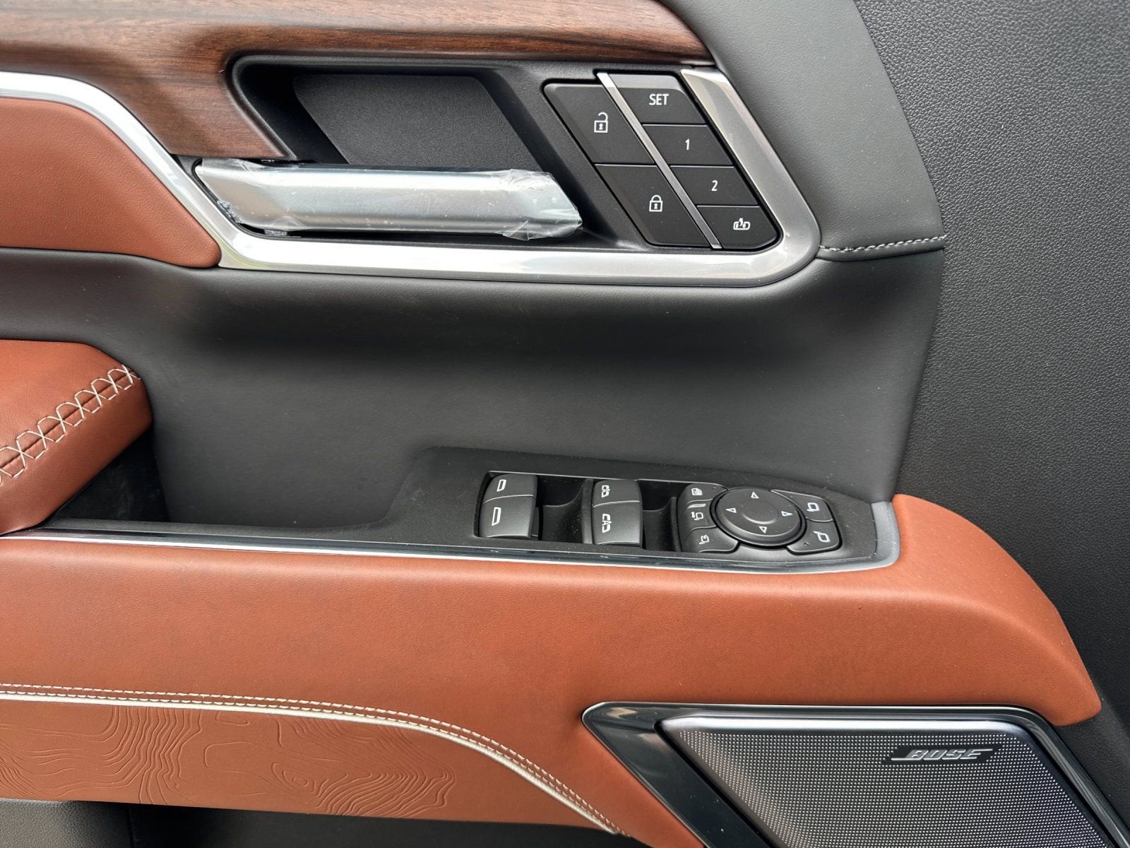 2026 GMC Sierra 2500HD Denali Ultimate - Photo 10