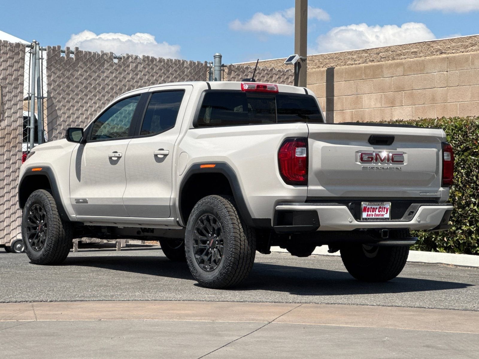 2026 GMC Canyon Elevation photo 4