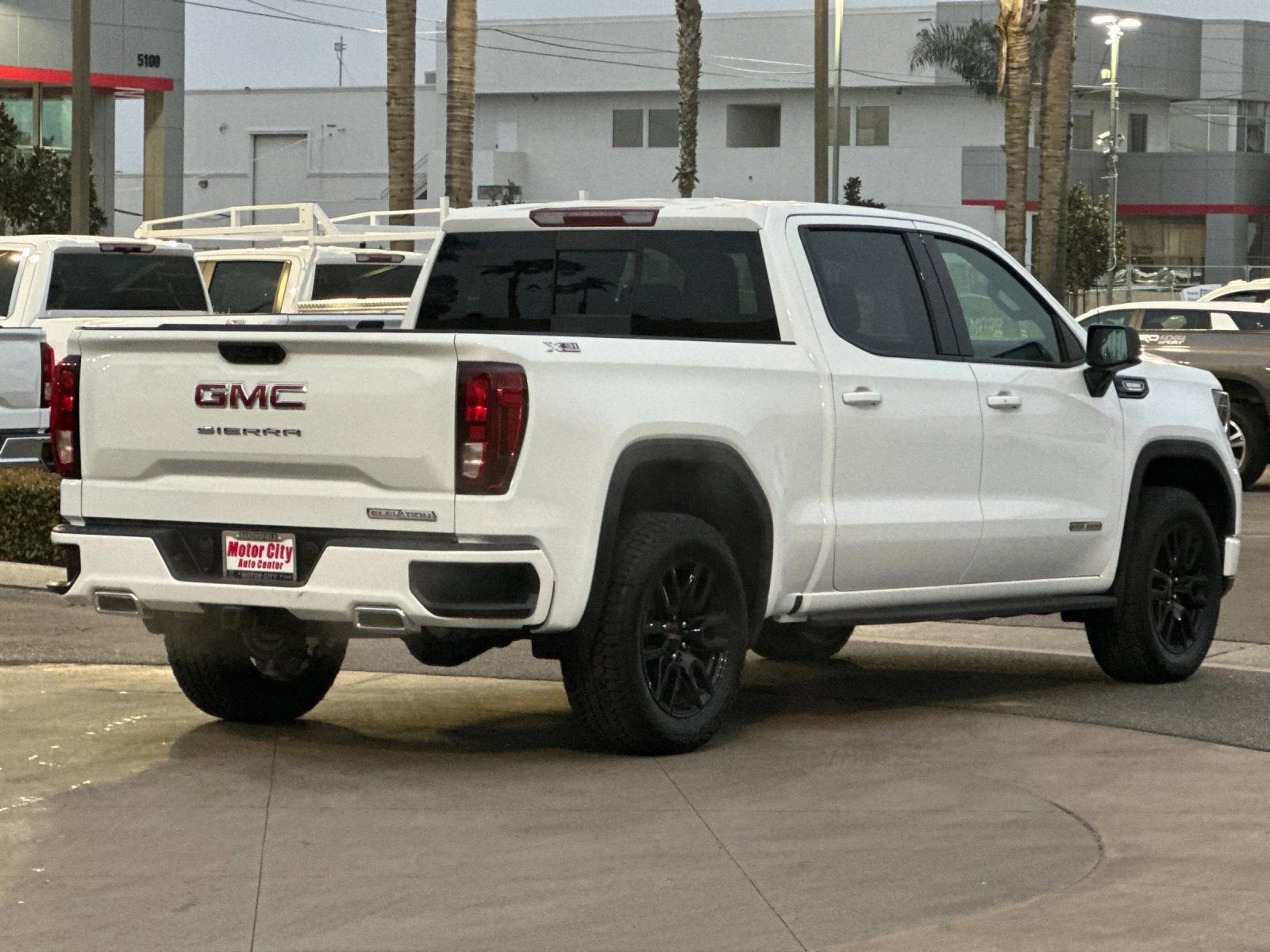 2026 GMC Sierra 1500 Elevation photo 2