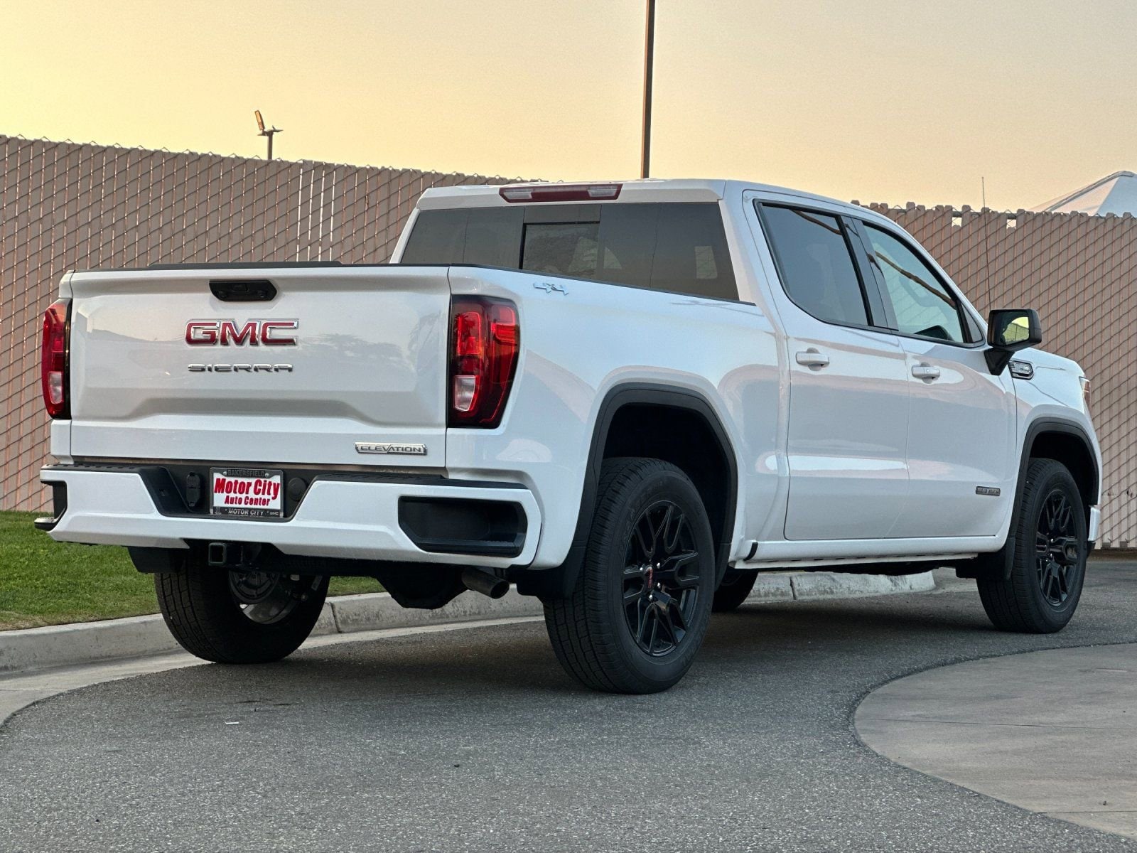 2026 GMC Sierra 1500 Elevation photo 2