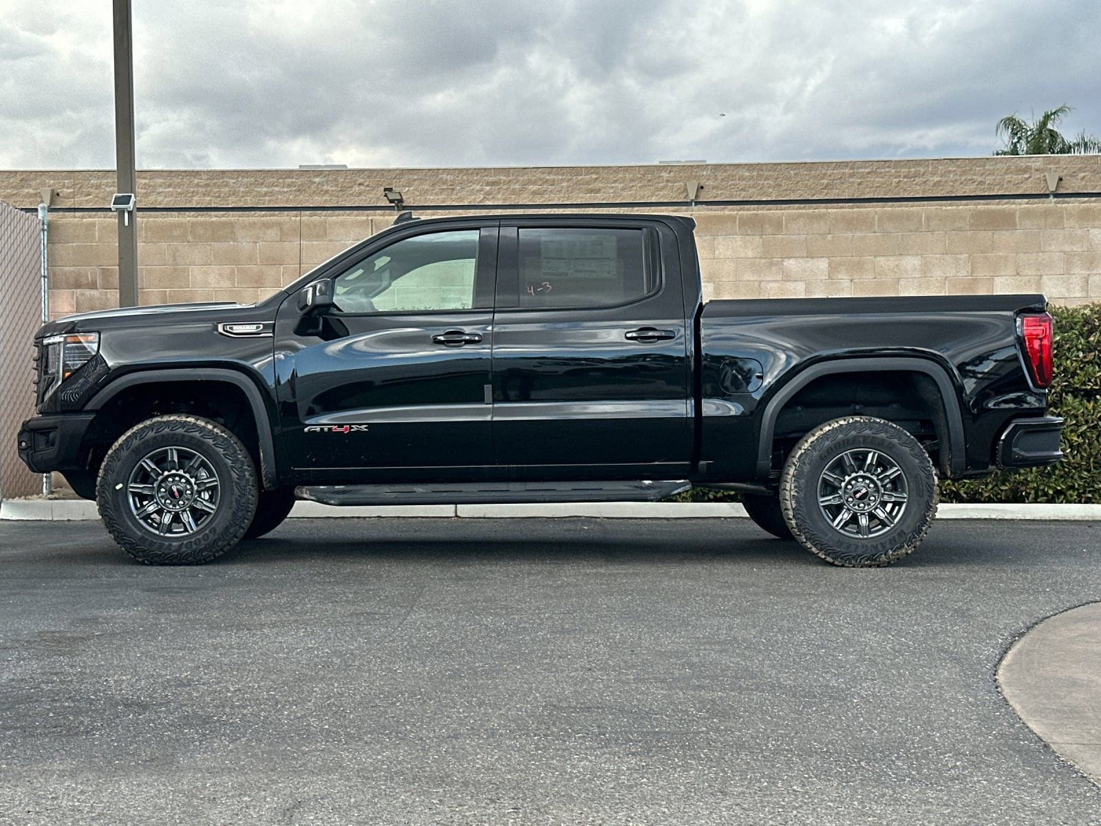 2026 GMC Sierra 1500 AT4X photo 5