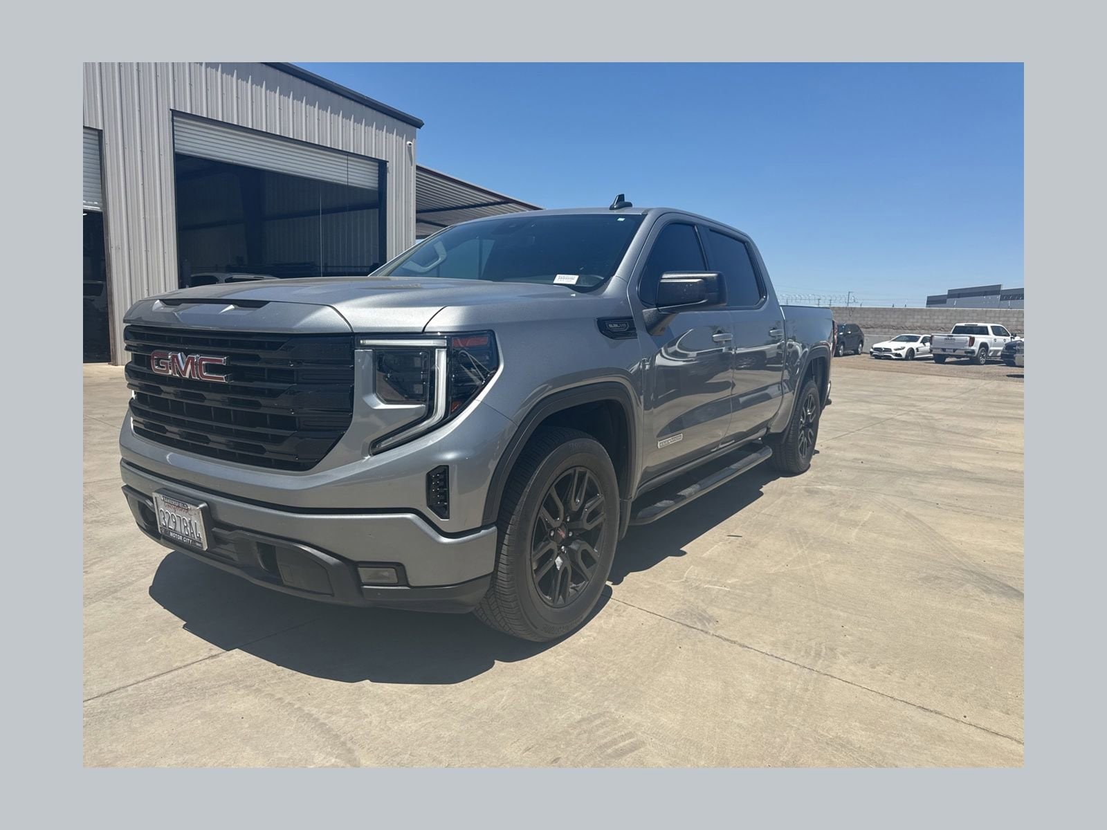 2024 GMC Sierra 2WD Crew Cab Short Box Elevation's photo