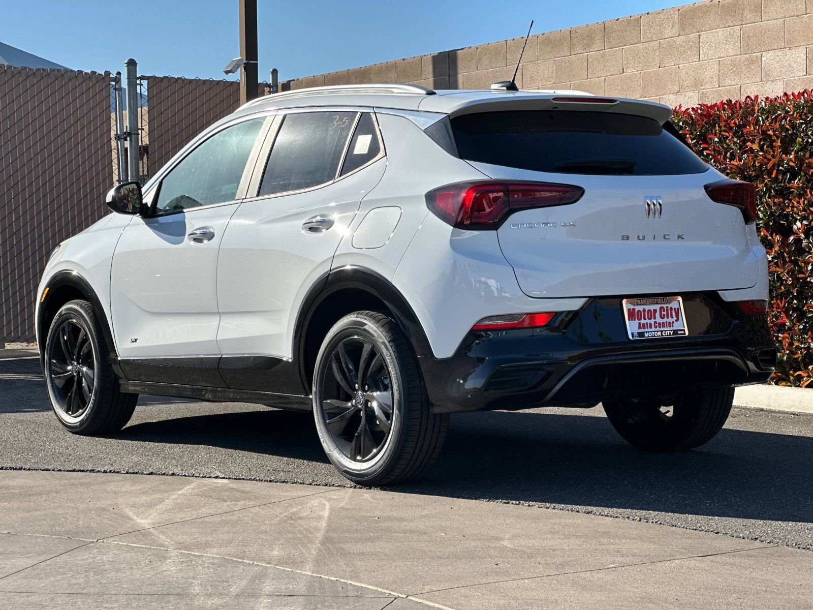 2026 Buick Encore GX Sport Touring photo 4