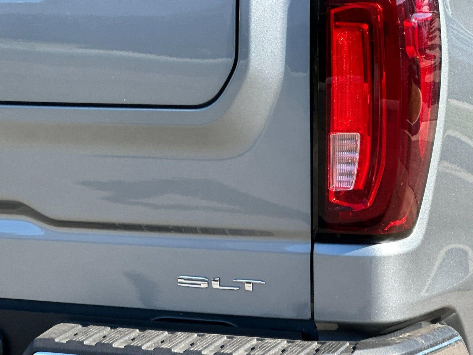 2026 GMC Sierra 1500 SLT - Photo 25