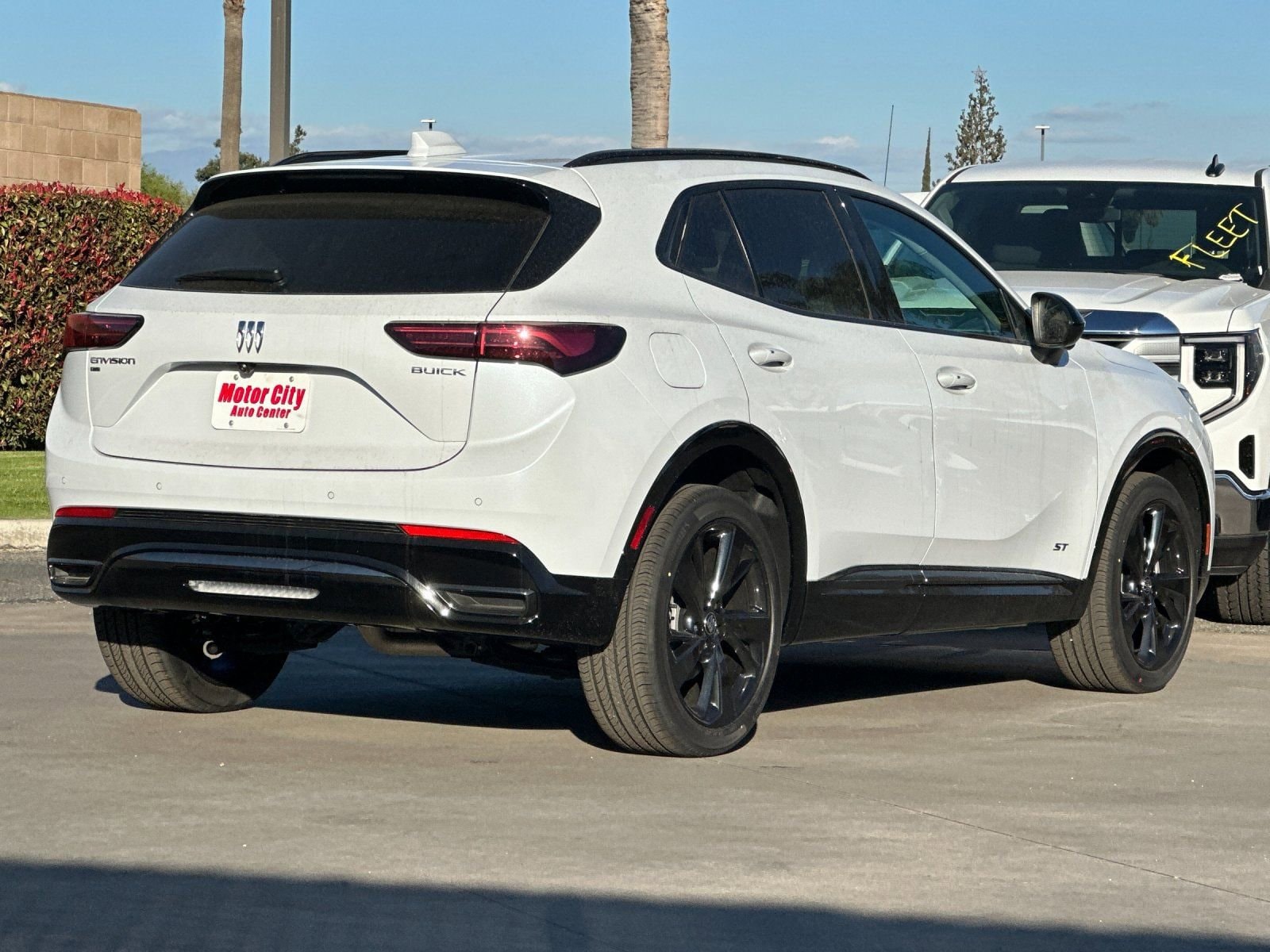 2026 Buick Envision Sport Touring photo 2