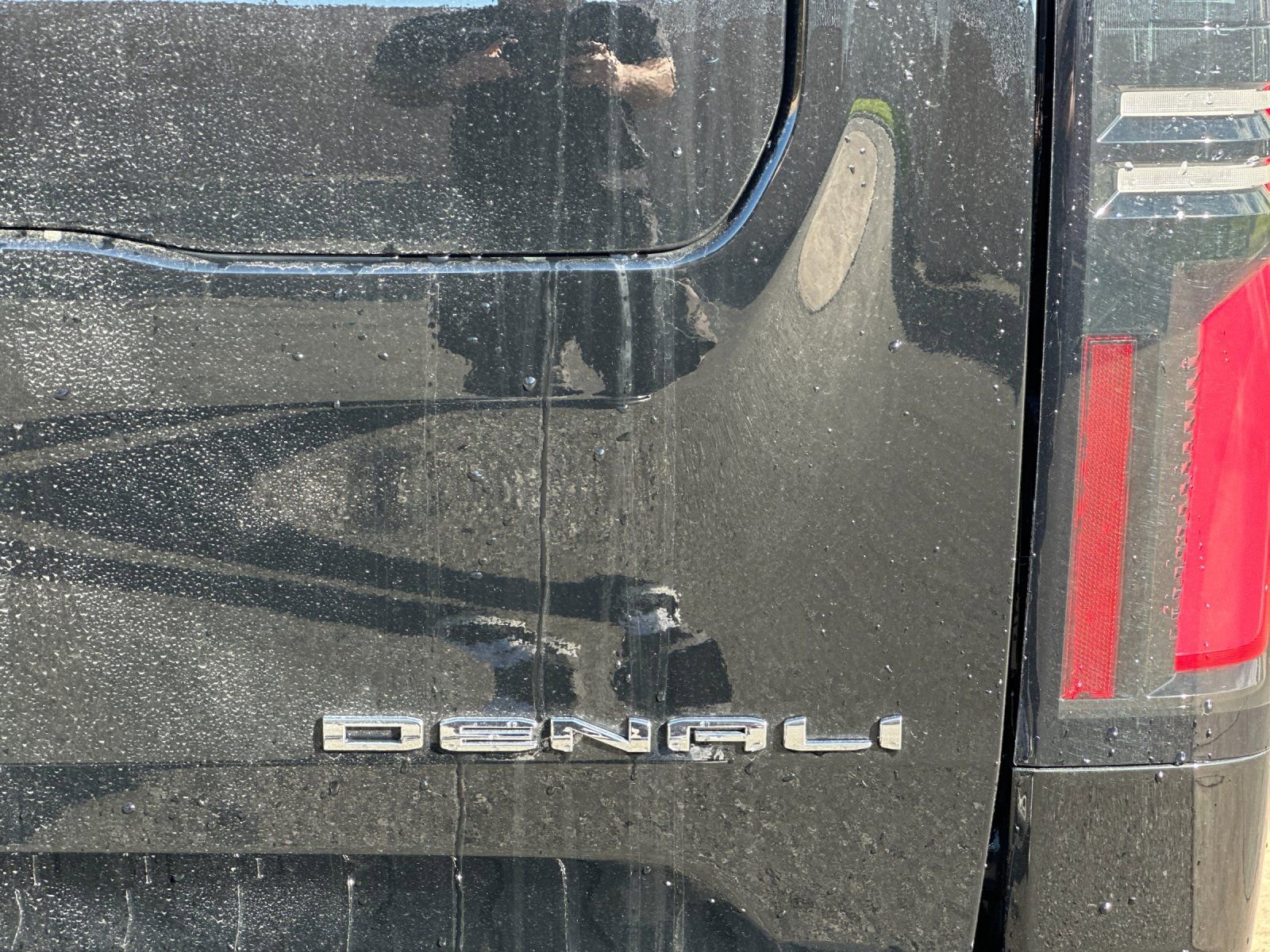 2025 GMC Sierra EV Denali - Photo 24