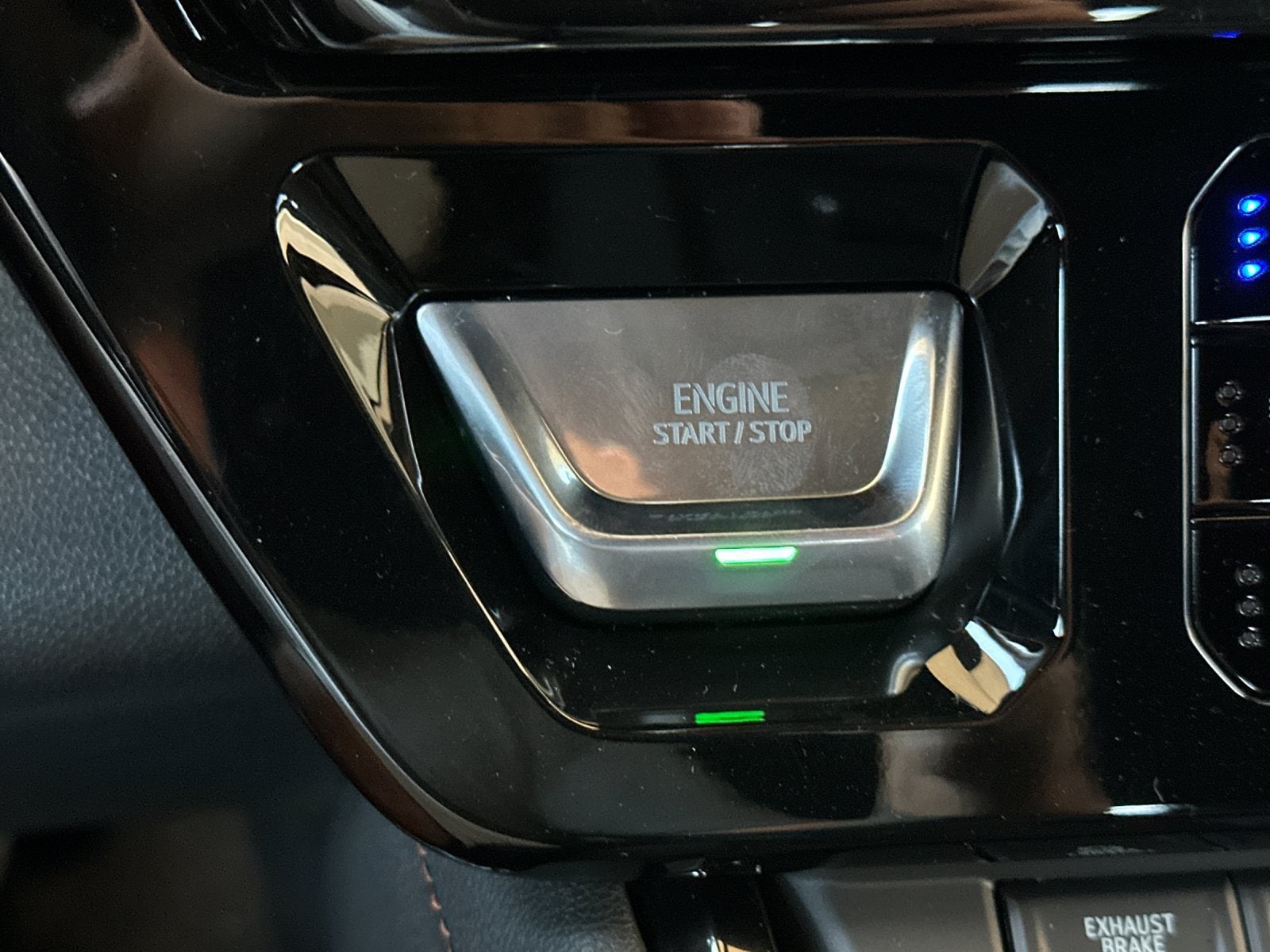 2026 GMC Sierra 2500HD AT4 - Photo 20