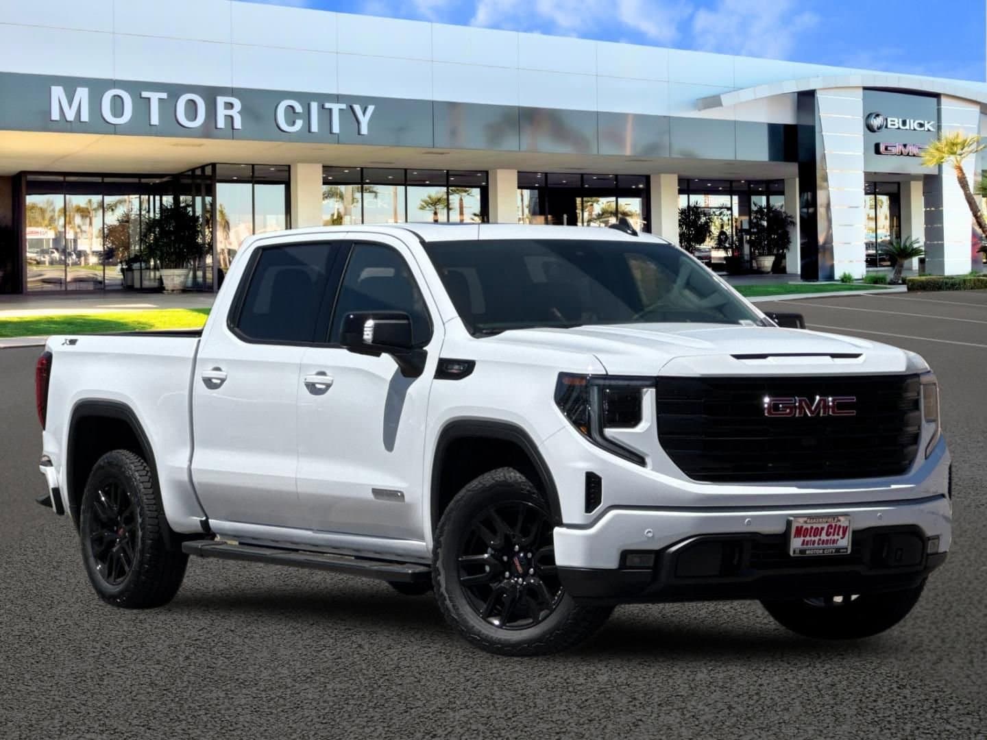 2026 GMC Sierra 4WD Crew Cab Short Box Elevation's photo