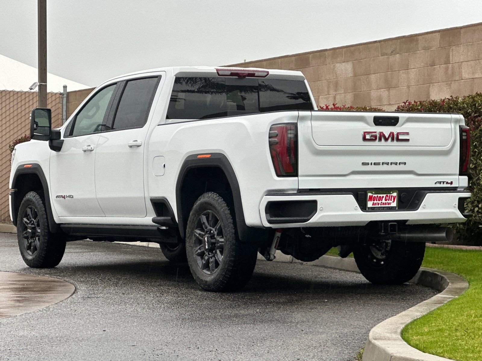 2026 GMC Sierra 2500 HD AT4 photo 4