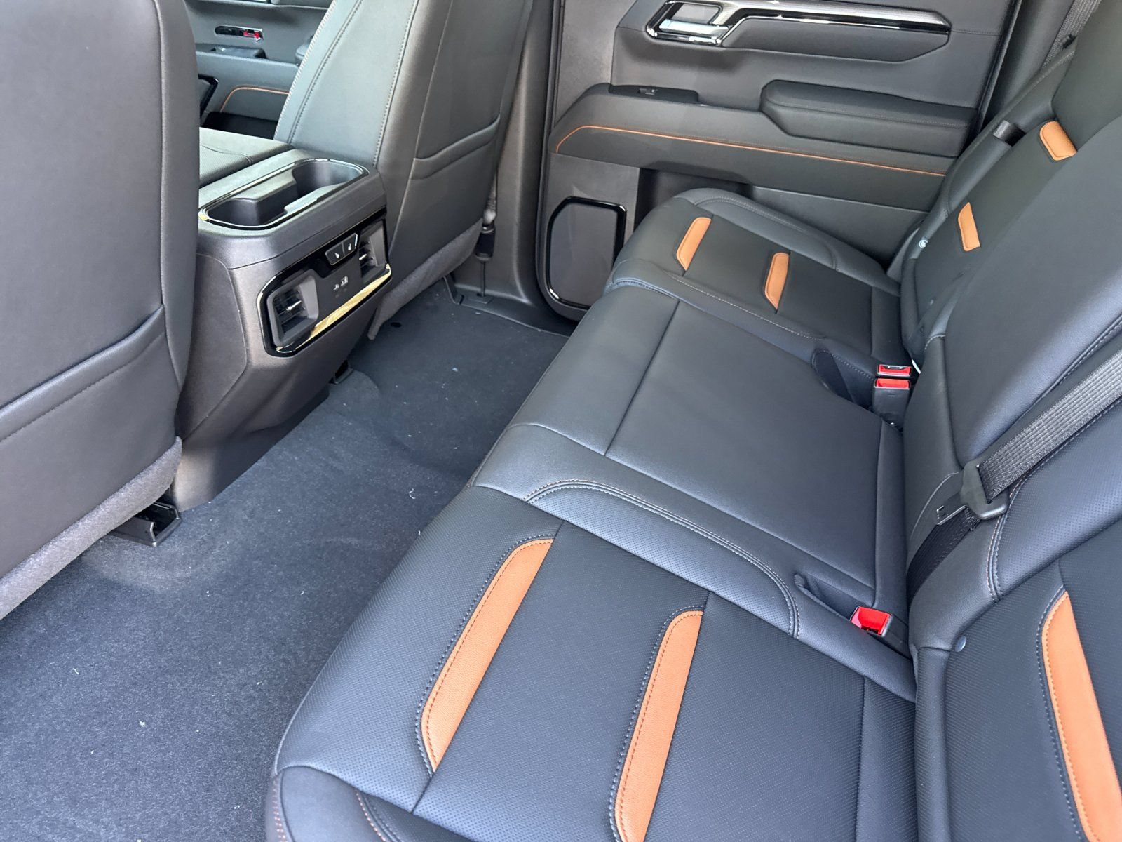 2026 GMC Sierra 1500 AT4 - Photo 11
