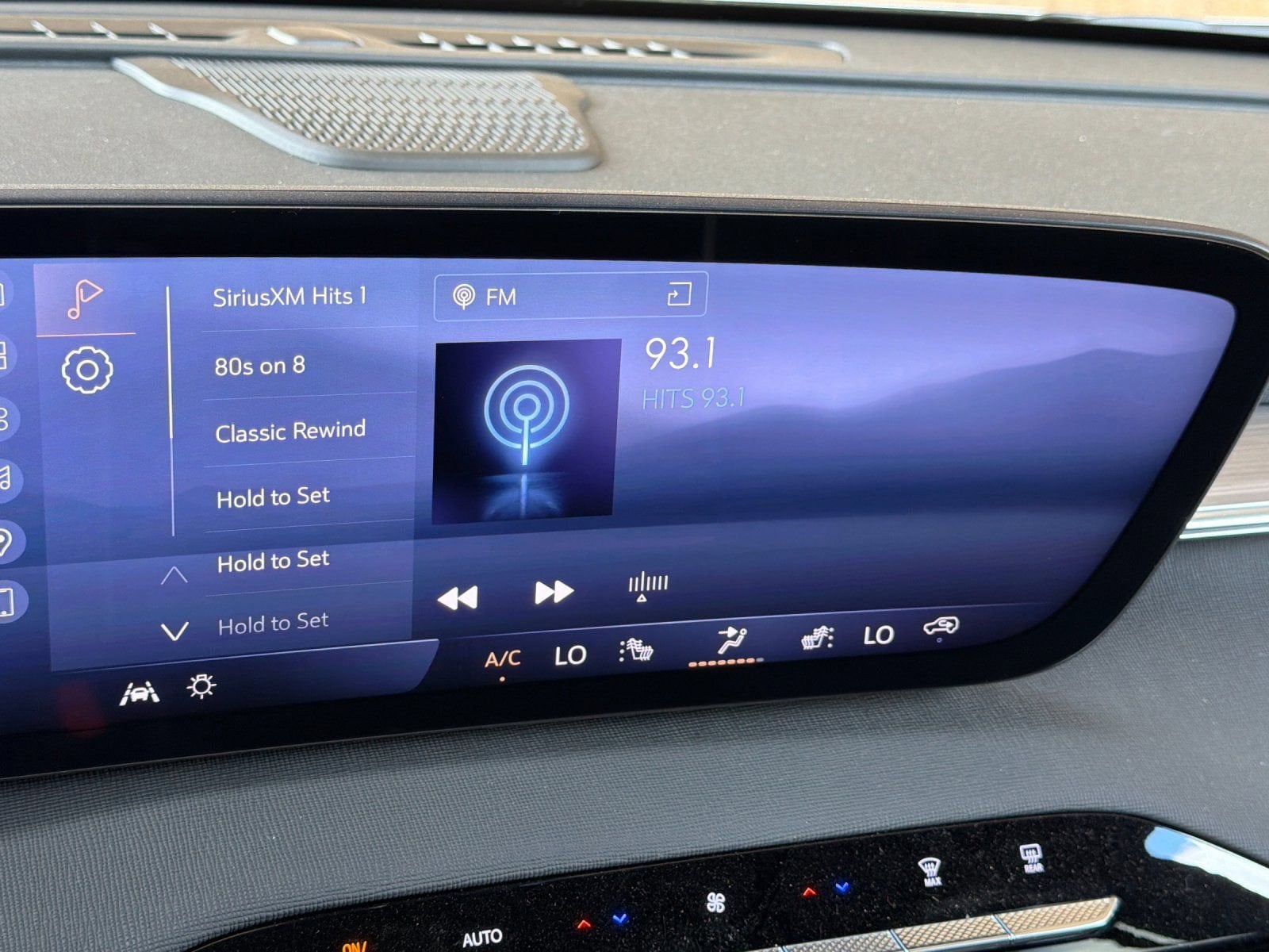 2026 Buick Enclave Preferred - Photo 18