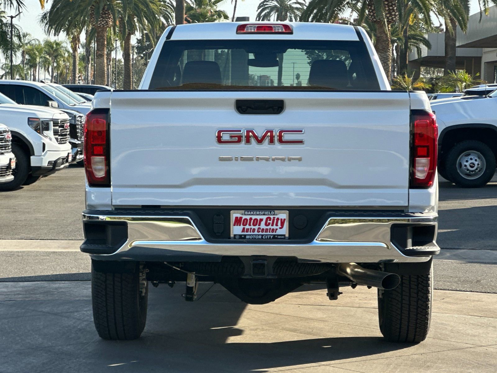 2025 GMC Sierra 2500 HD Pro photo 4