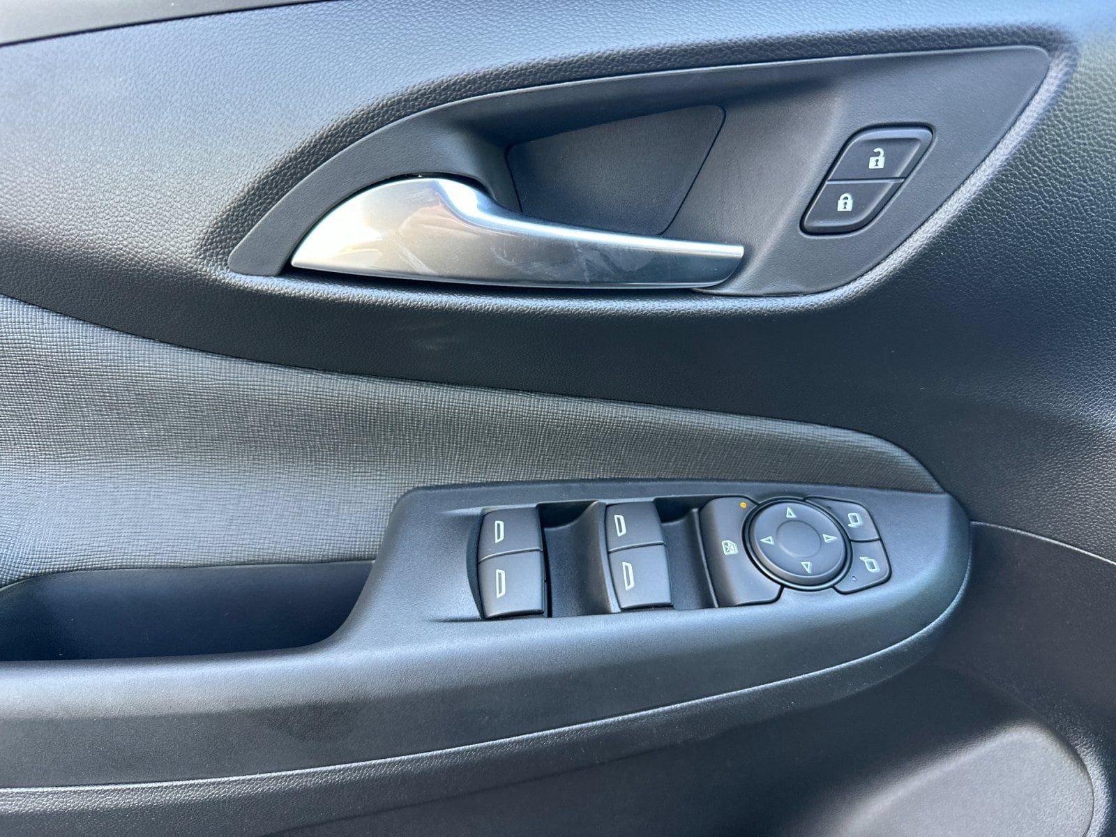 2026 Buick Envista Preferred - Photo 10