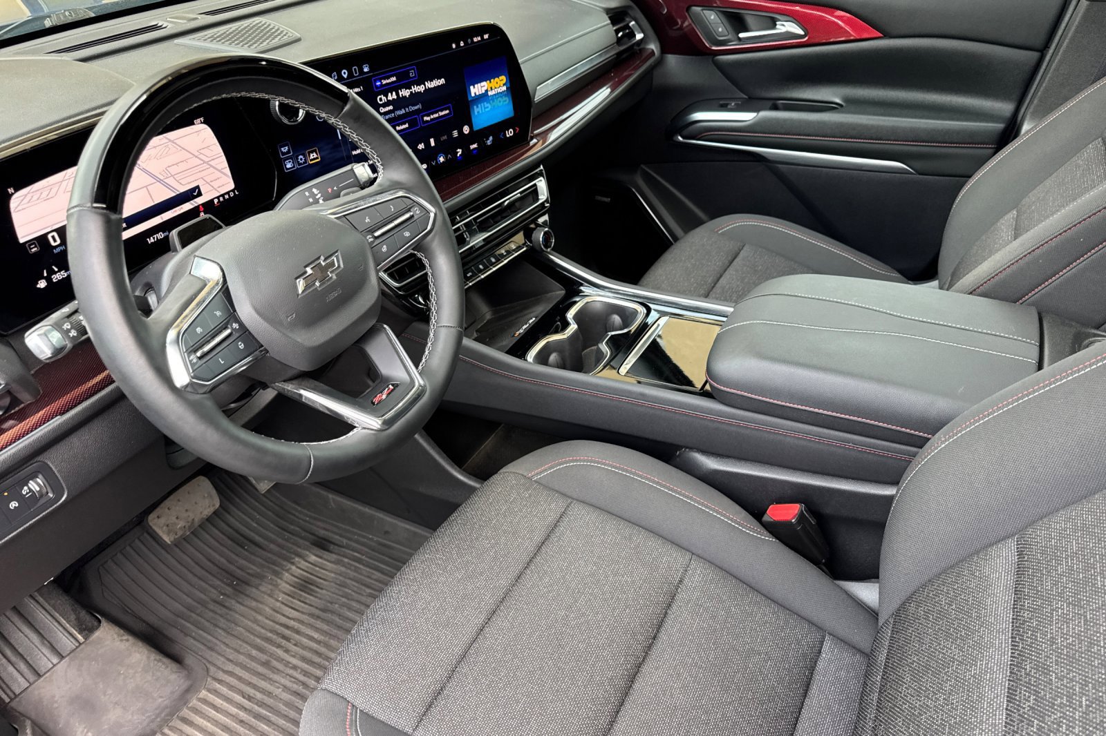 2024 Chevrolet Traverse Z71 - Photo 10