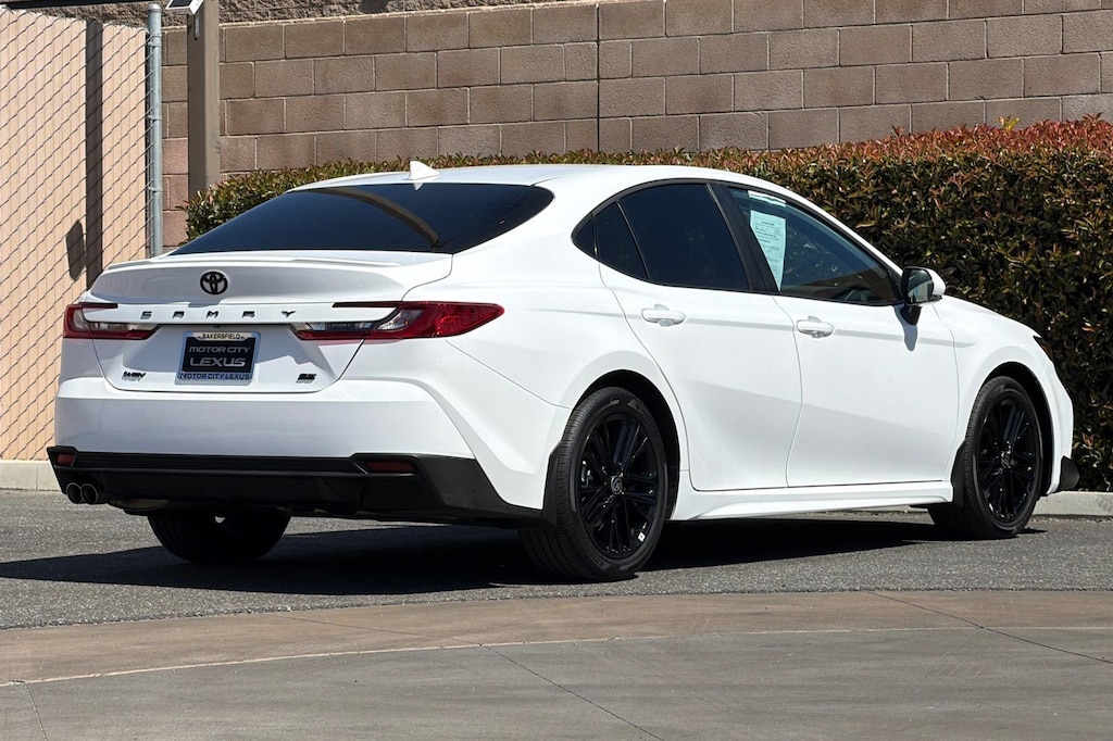 Used 2026 Toyota Camry SE Sedan