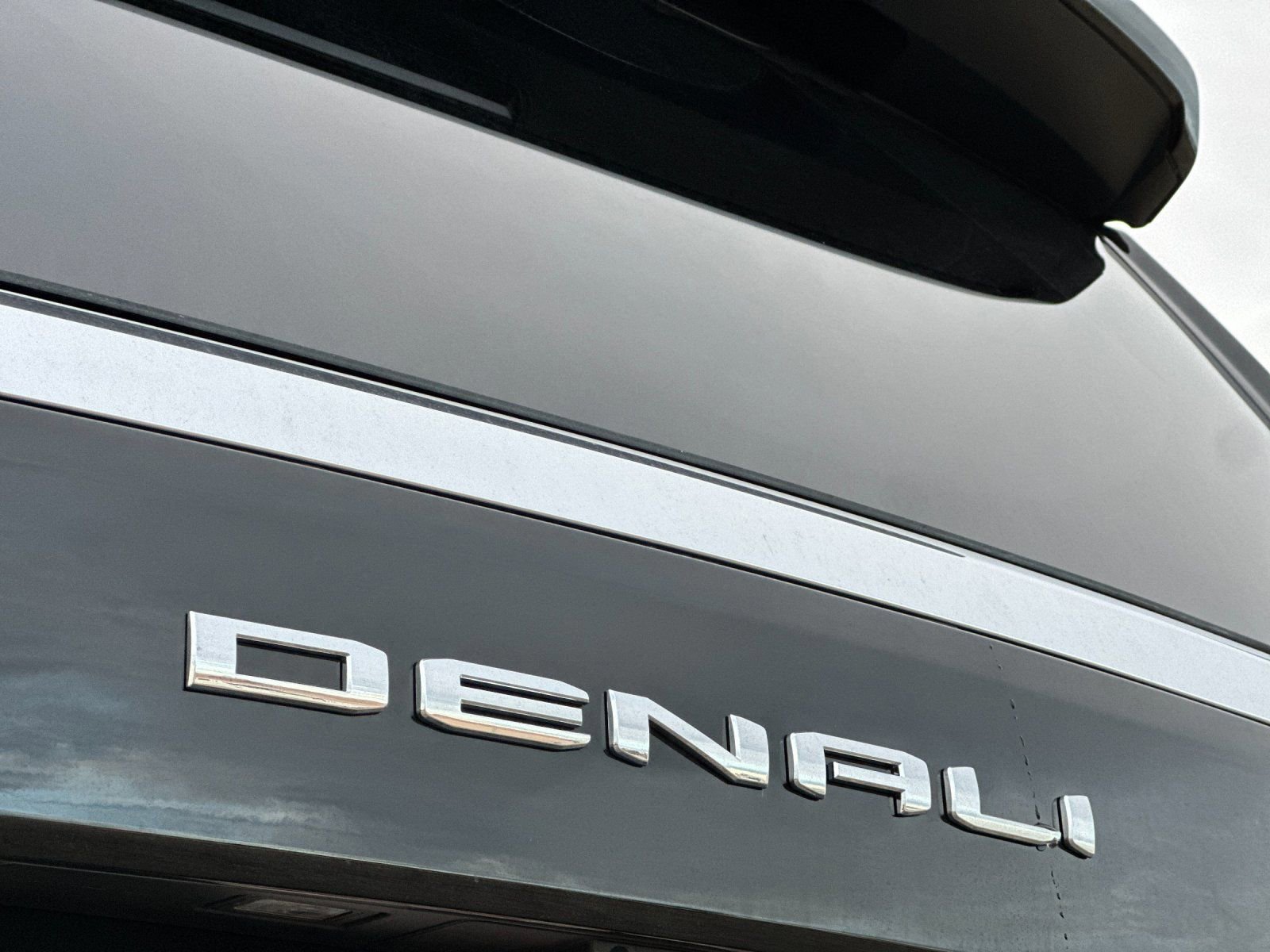 2026 GMC Yukon XL Denali - Photo 27