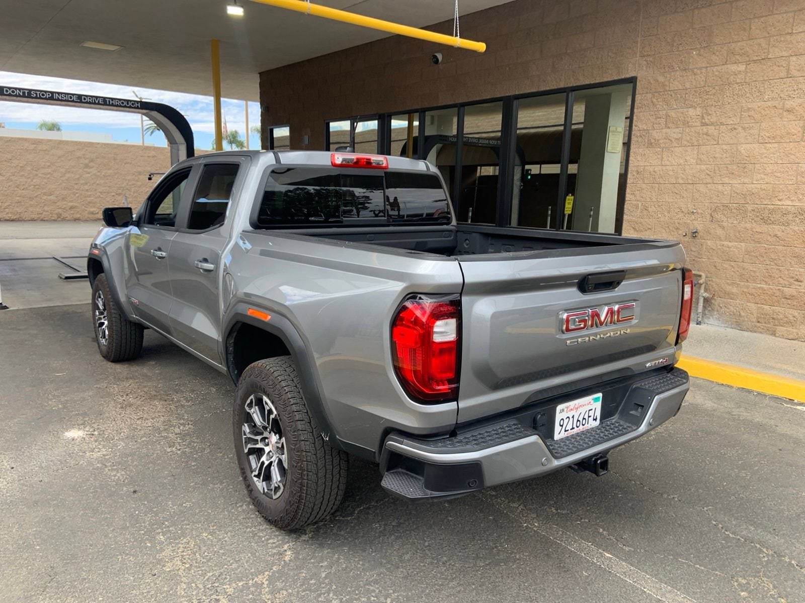2025 GMC Canyon AT4 - Photo 6