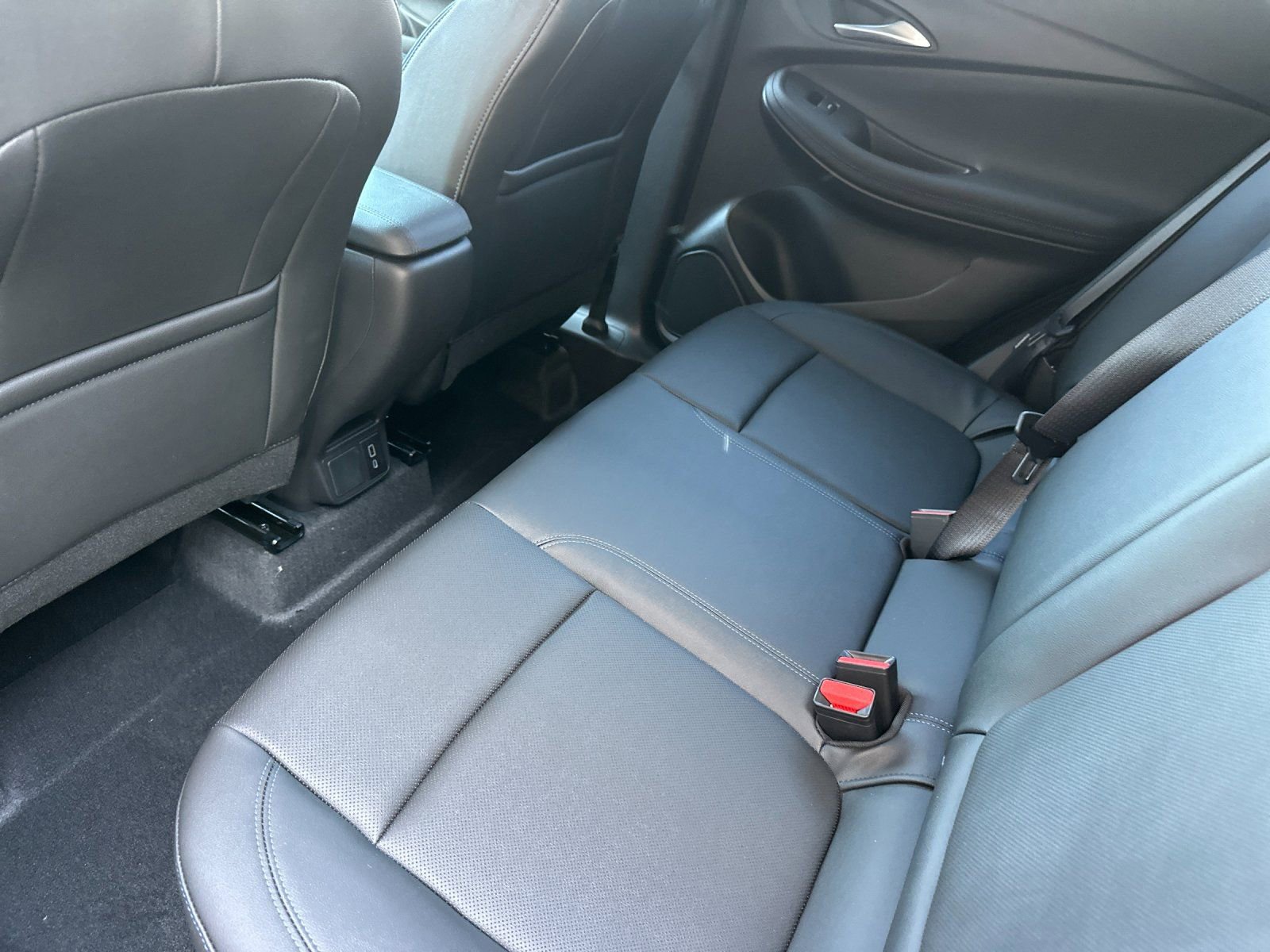 2026 Buick Encore GX Sport Touring - Photo 11