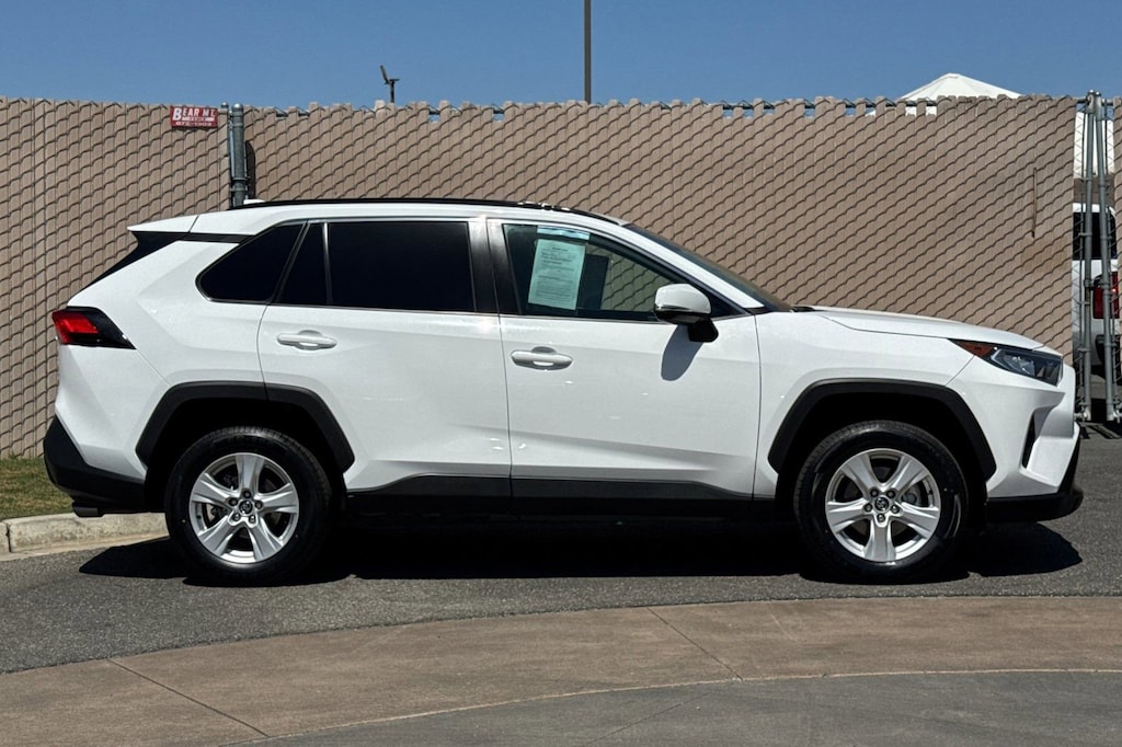 Used 2021 Toyota RAV4 XLE SUV