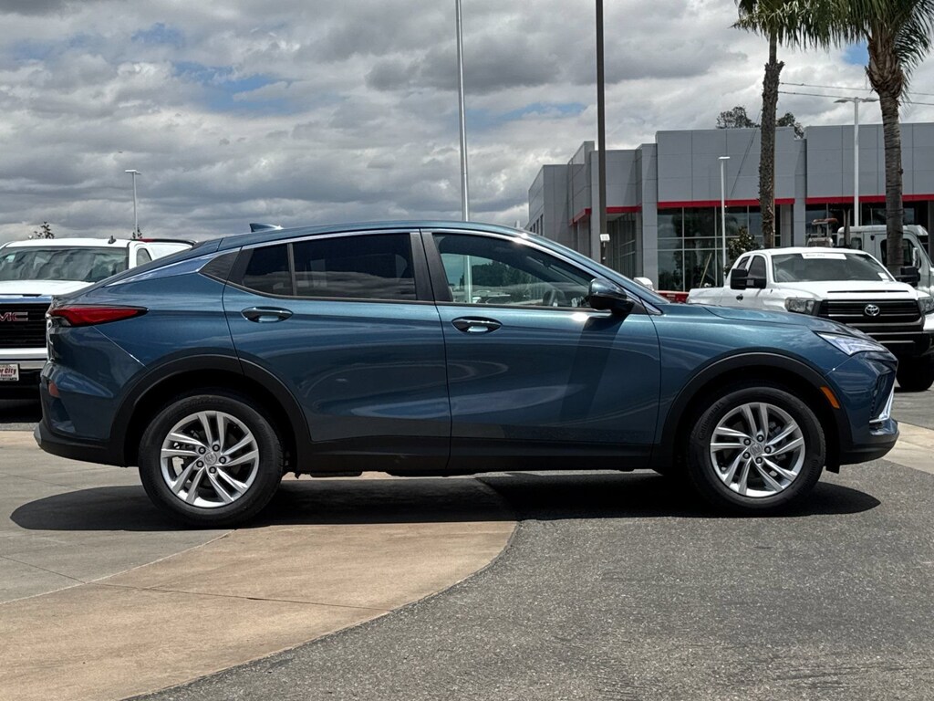 New 2026 Buick Envista Preferred SUV