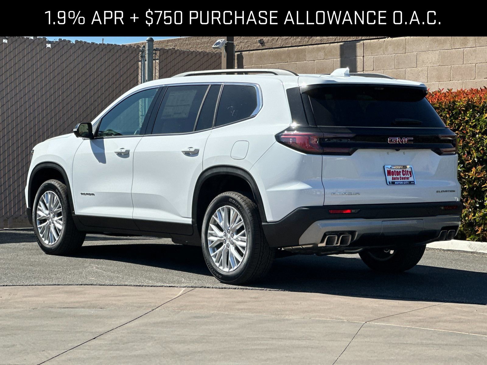 2026 GMC Acadia Elevation photo 4