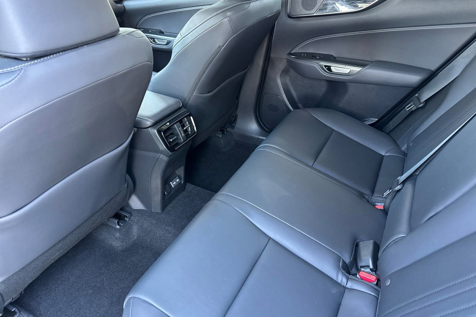 2024 Lexus NX Hybrid 350h - Photo 14