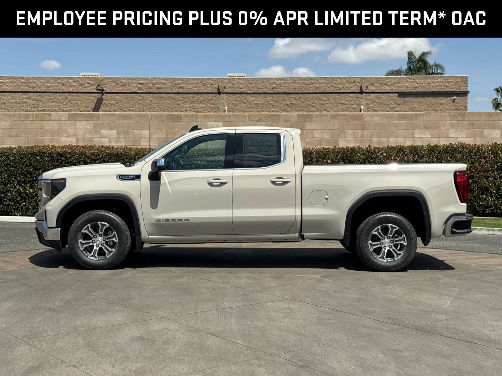 2026 GMC Sierra 1500 SLE - Photo 6