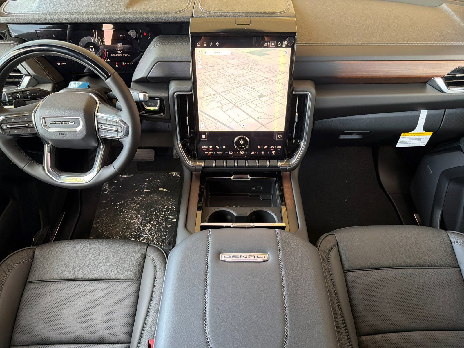 2026 GMC Yukon XL Denali - Photo 12