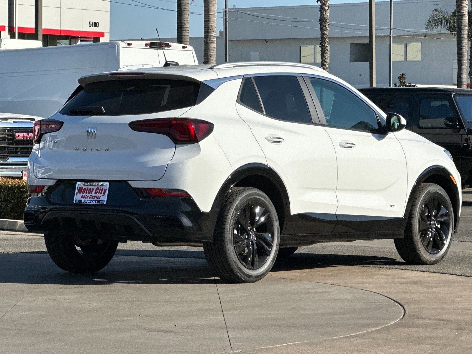 2026 Buick Encore GX Sport Touring photo 2