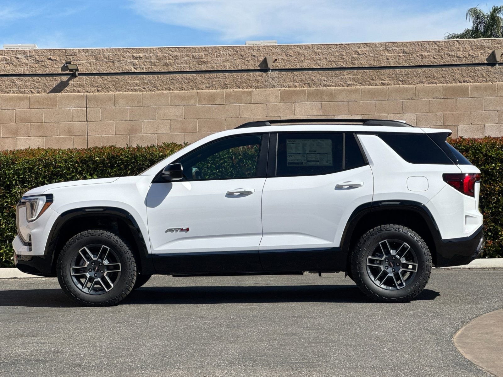 2026 GMC Terrain AT4 - Photo 6