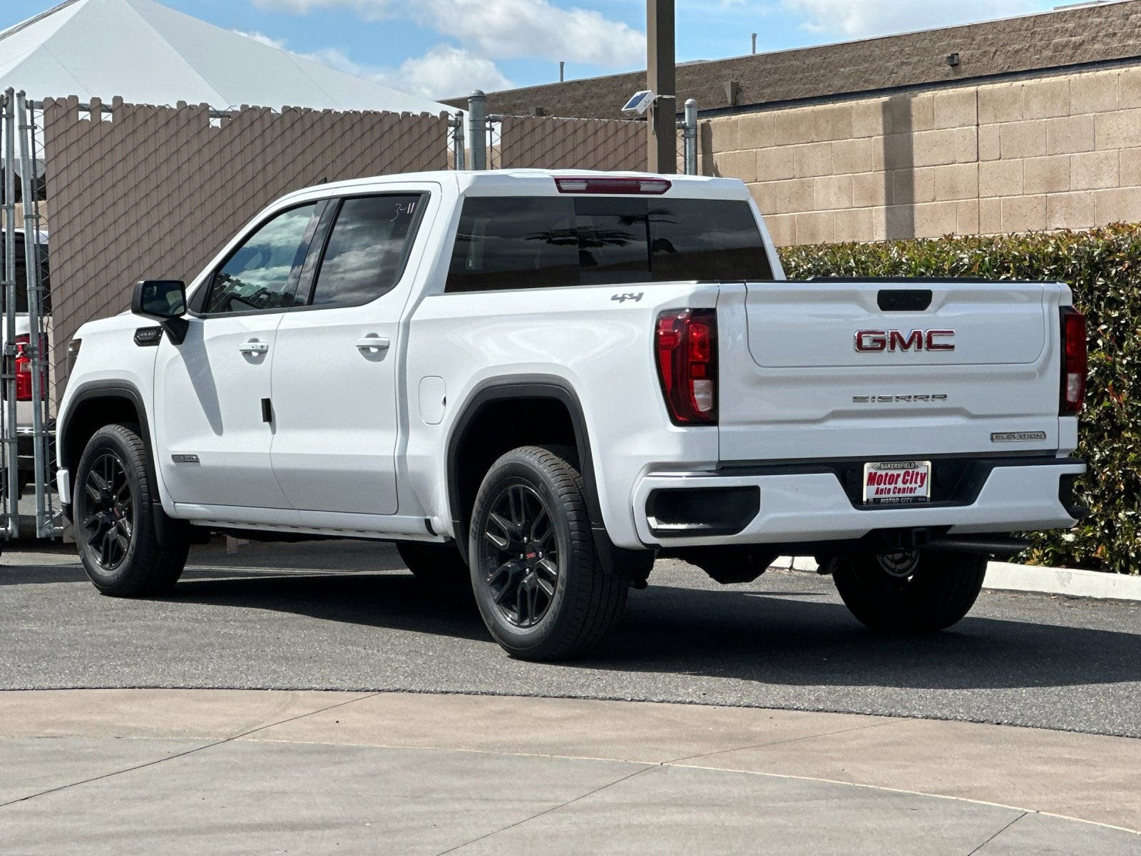 2026 GMC Sierra 1500 Elevation photo 4