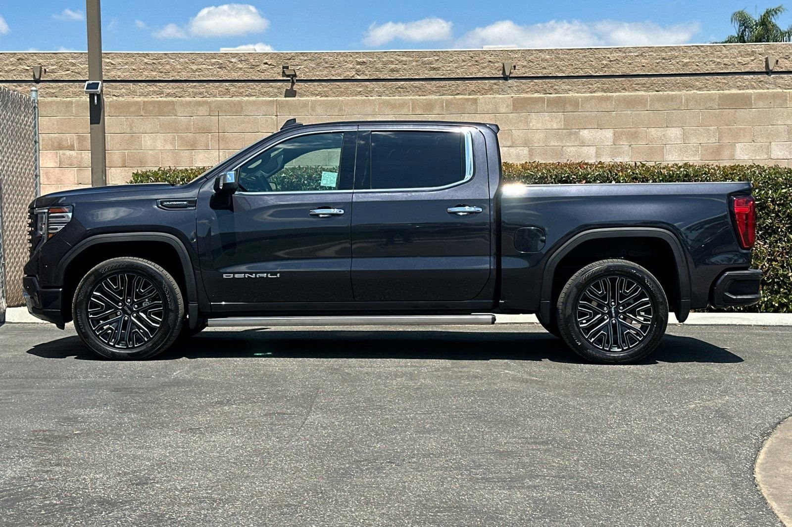 2022 GMC Sierra 1500 Denali Ultimate photo 6