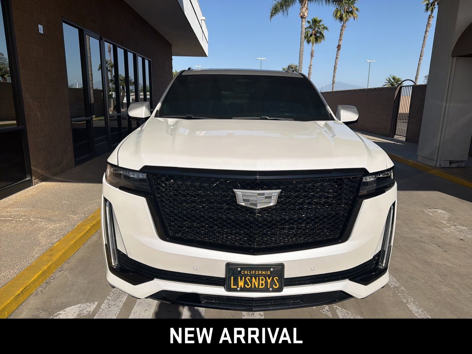 2024 CADILLAC Escalade Sport photo 2