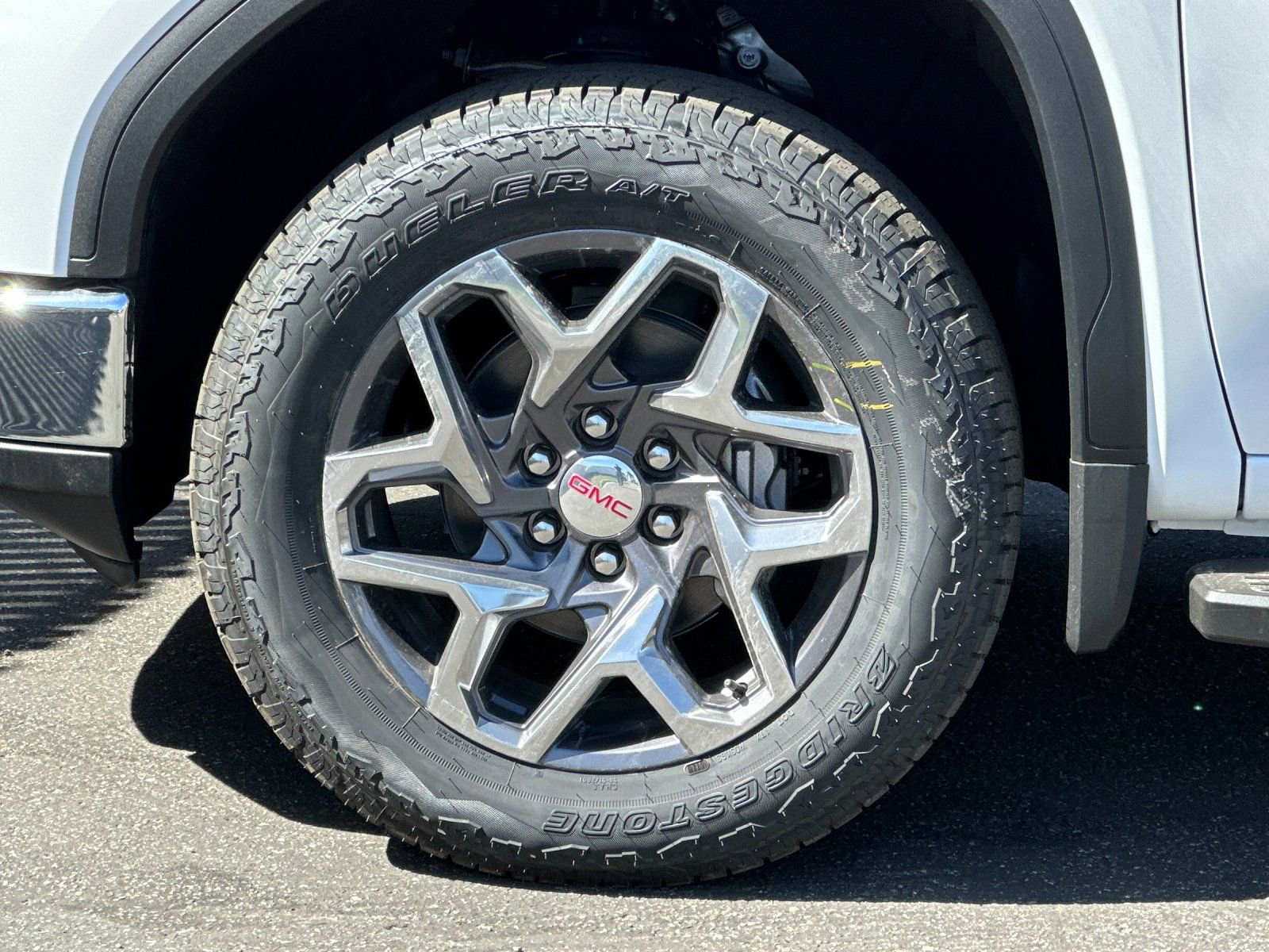 2026 GMC Sierra 1500 SLT - Photo 24