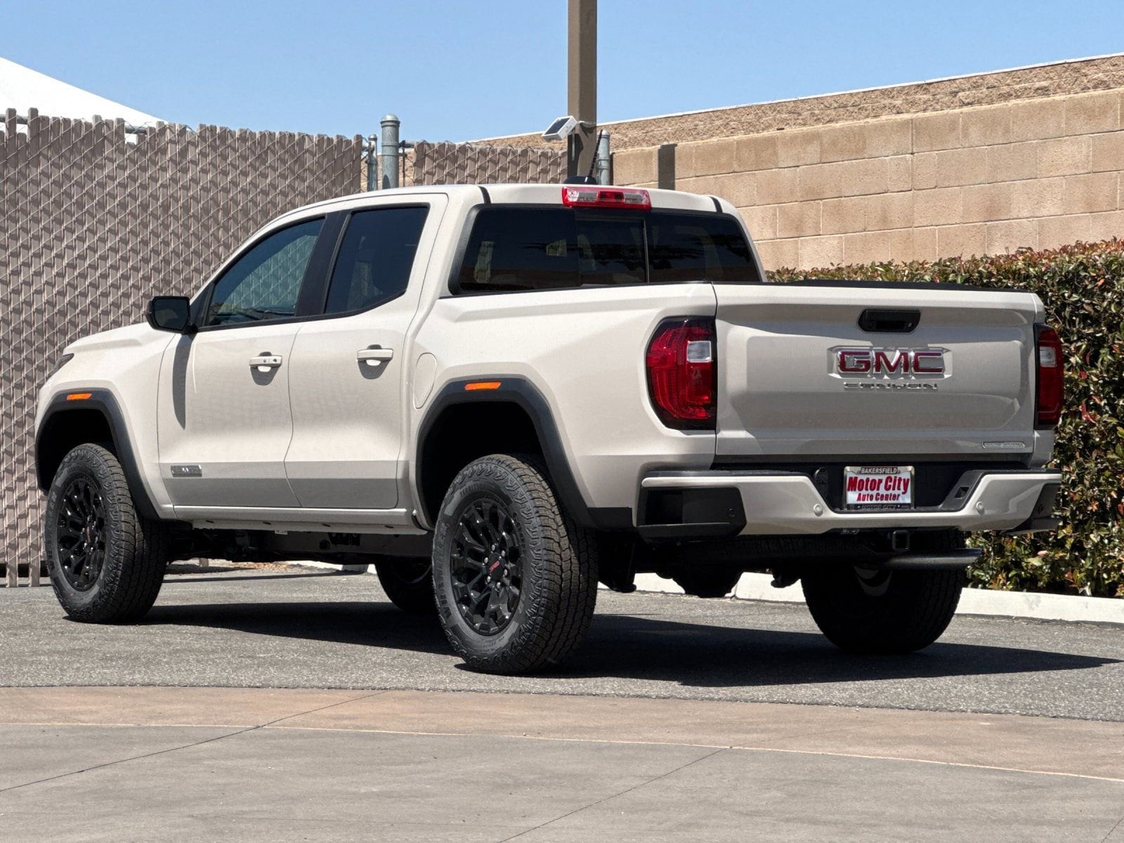 2026 GMC Canyon Elevation photo 4