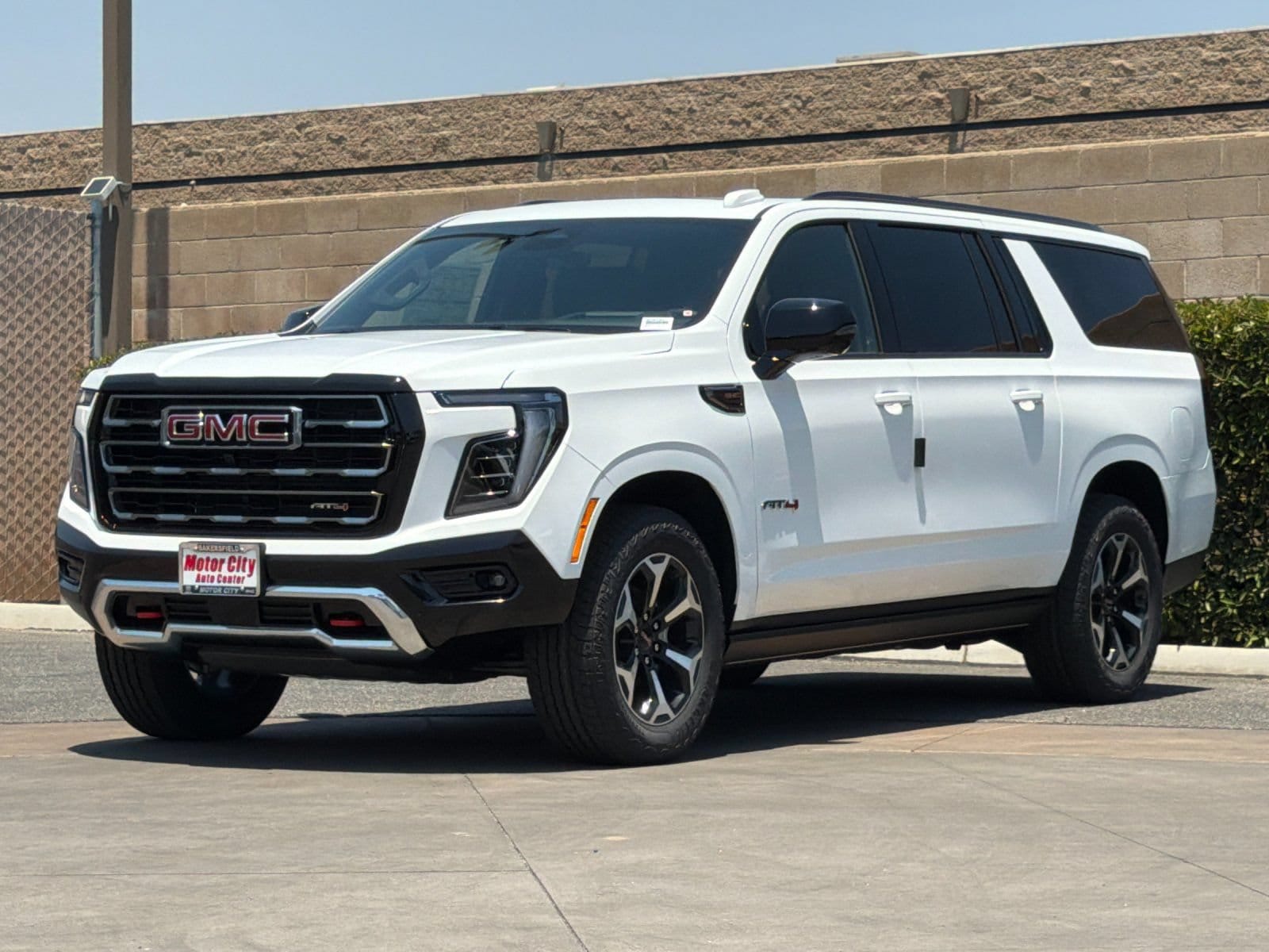 2026 GMC Yukon XL AT4 - Photo 7