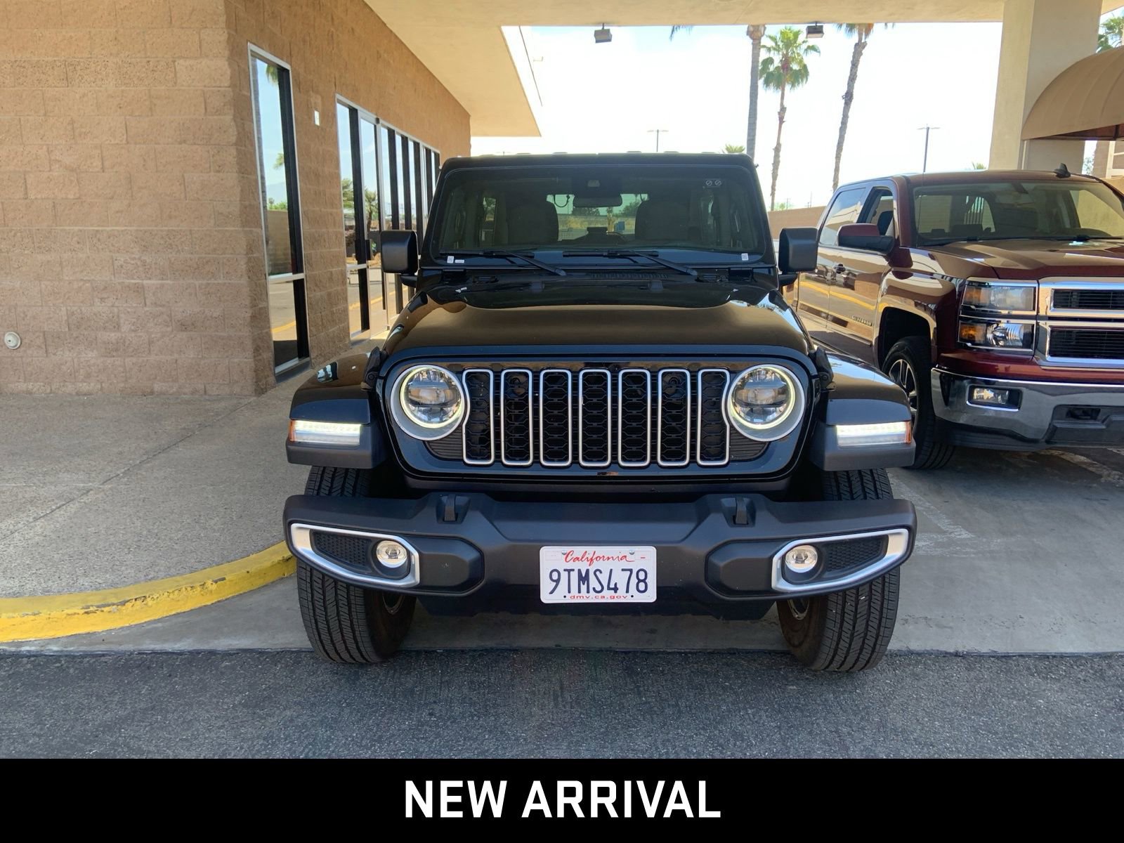 2025 Jeep Wrangler Sahara photo 2