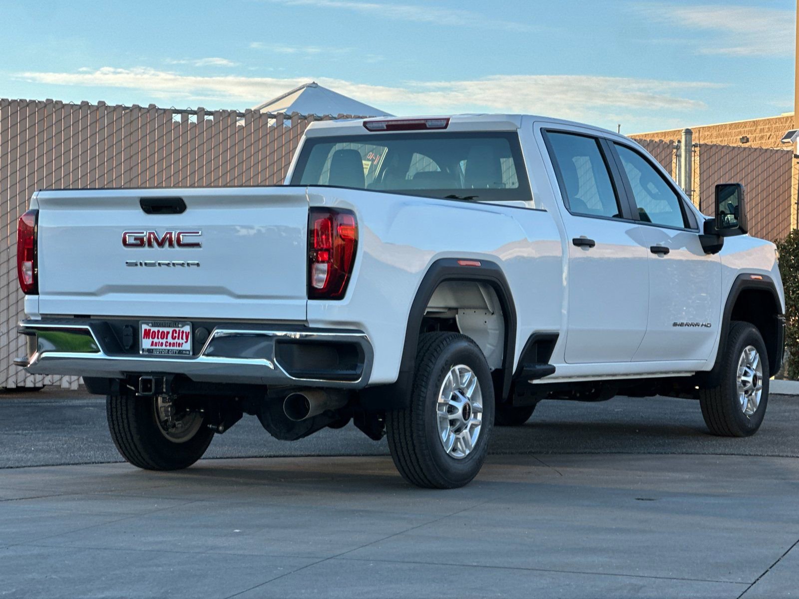 2026 Gmc Sierra 2500 HD Pro photo 4