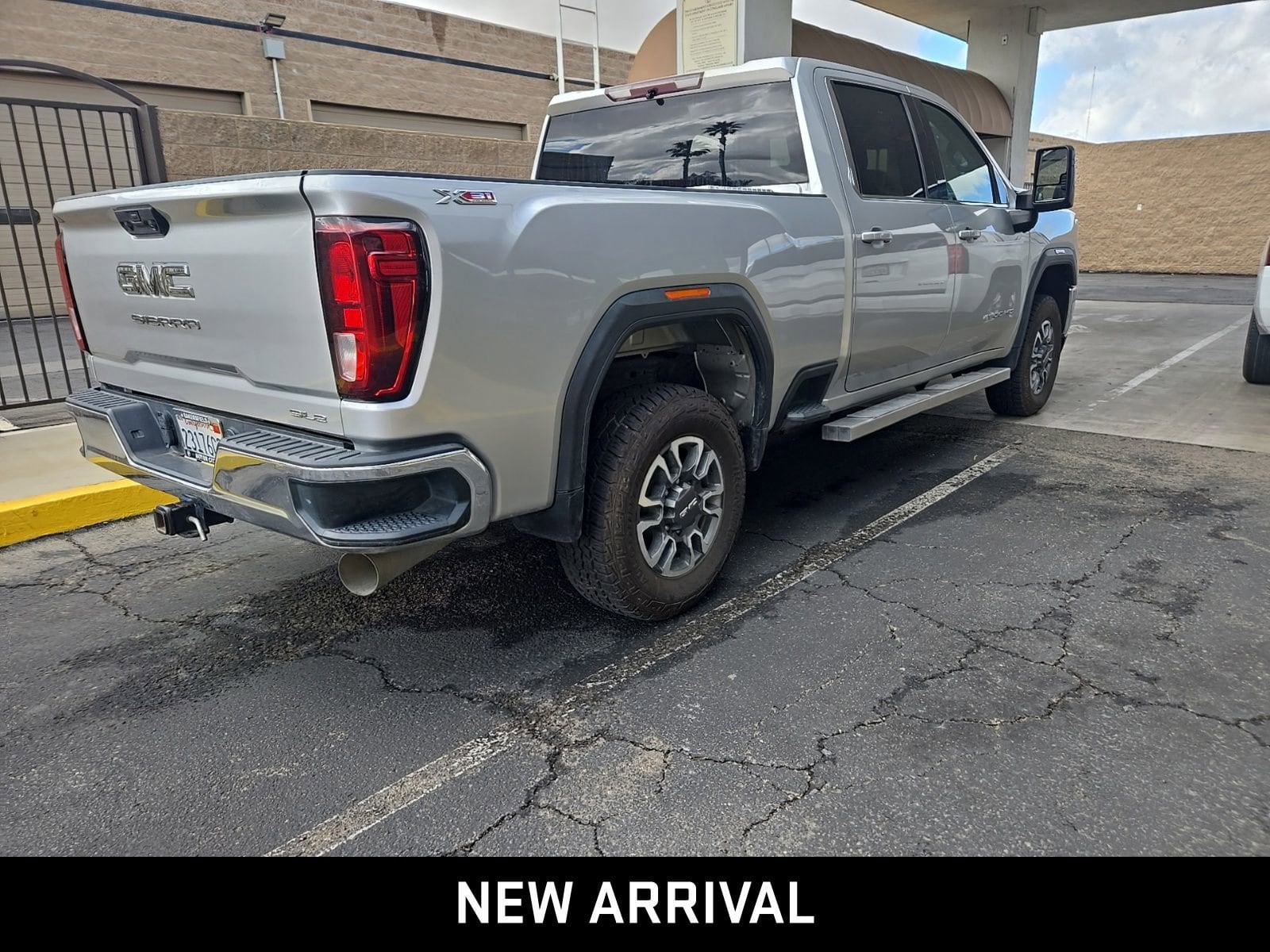 2021 GMC Sierra 2500 HD SLE photo 4