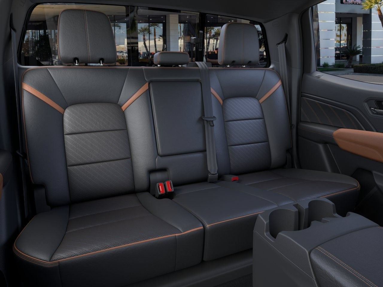 2026 GMC Canyon AT4 - Photo 17