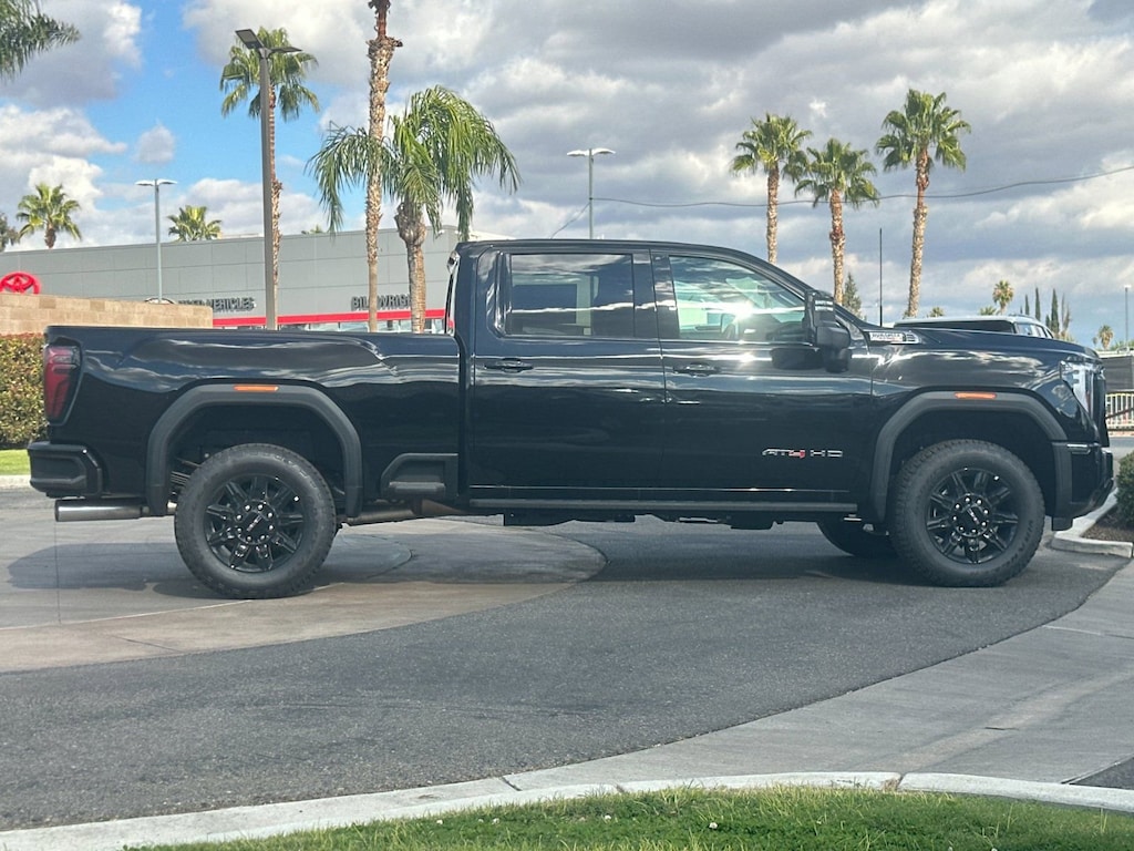 New 2025 GMC Sierra 2500 HD AT4 Truck