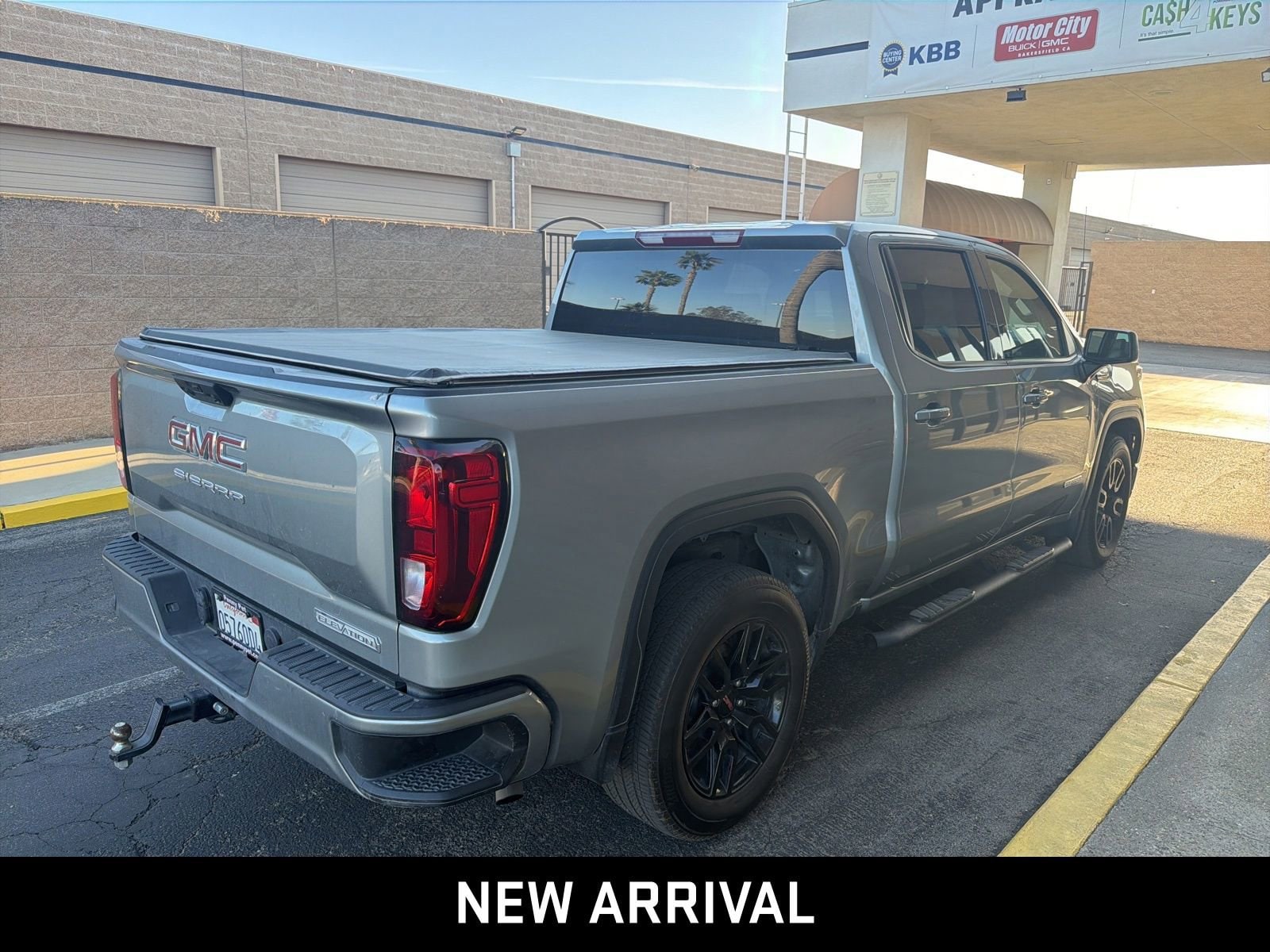 2025 GMC Sierra 1500 Elevation photo 4