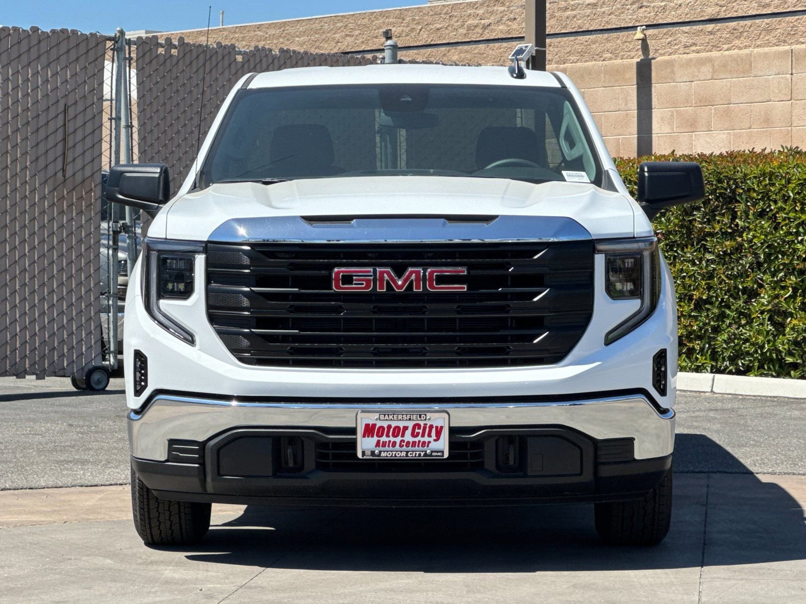 2026 GMC Sierra 1500 Pro photo 3