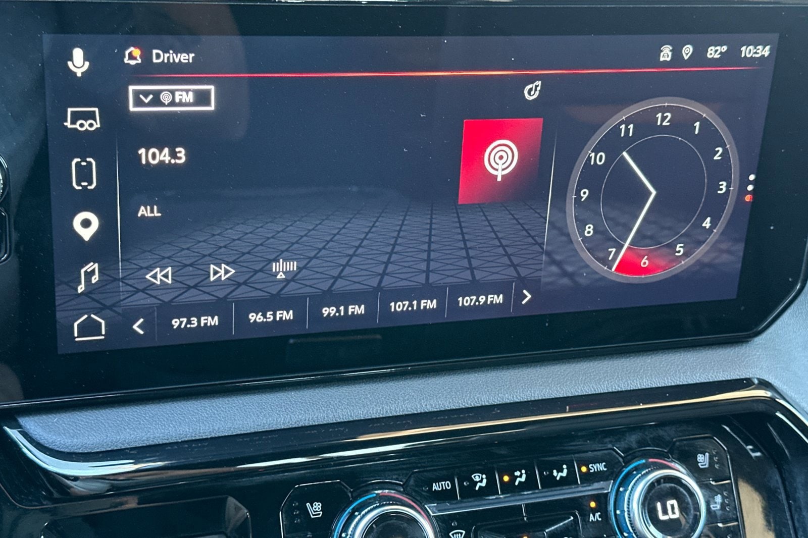 2025 GMC Sierra 1500 AT4 - Photo 18