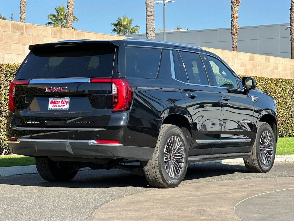 New 2025 GMC Yukon Elevation SUV