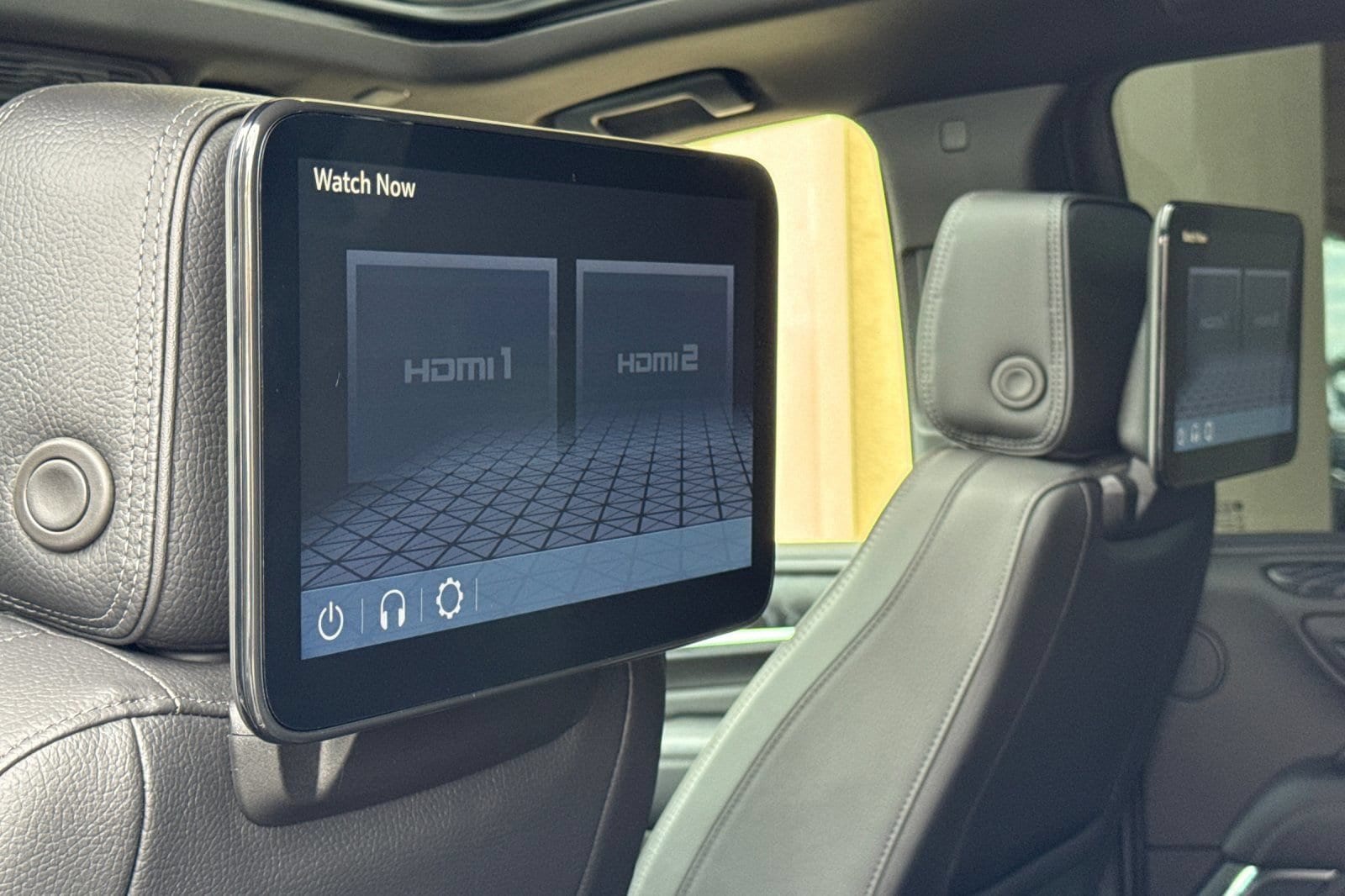 2024 GMC Yukon XL Denali - Photo 16