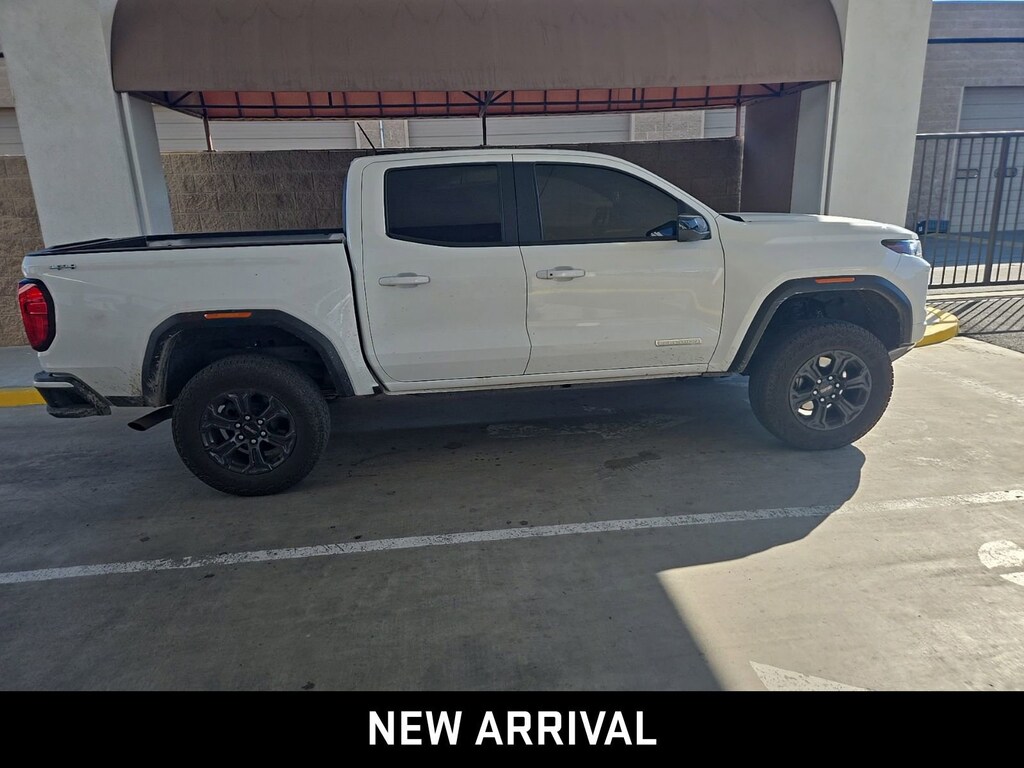 Used 2025 GMC Canyon Elevation Truck Crew Cab