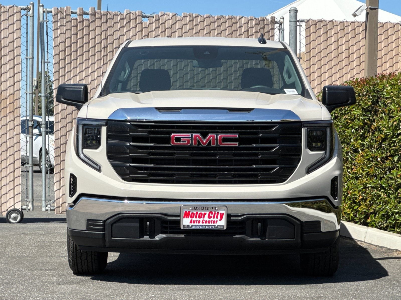 2026 GMC Sierra 1500 Pro photo 3